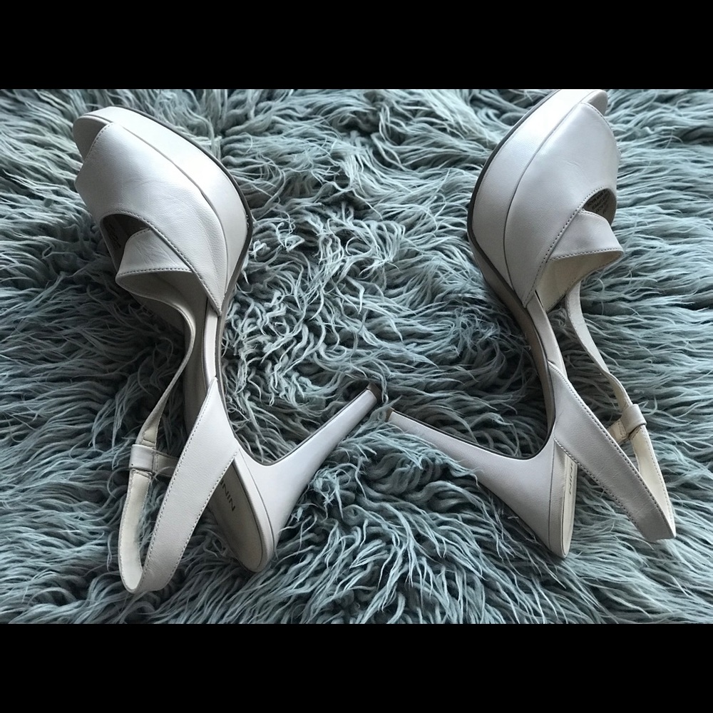 SALE💥 Leather Nude Nine West Heels - Picture 5 of 7